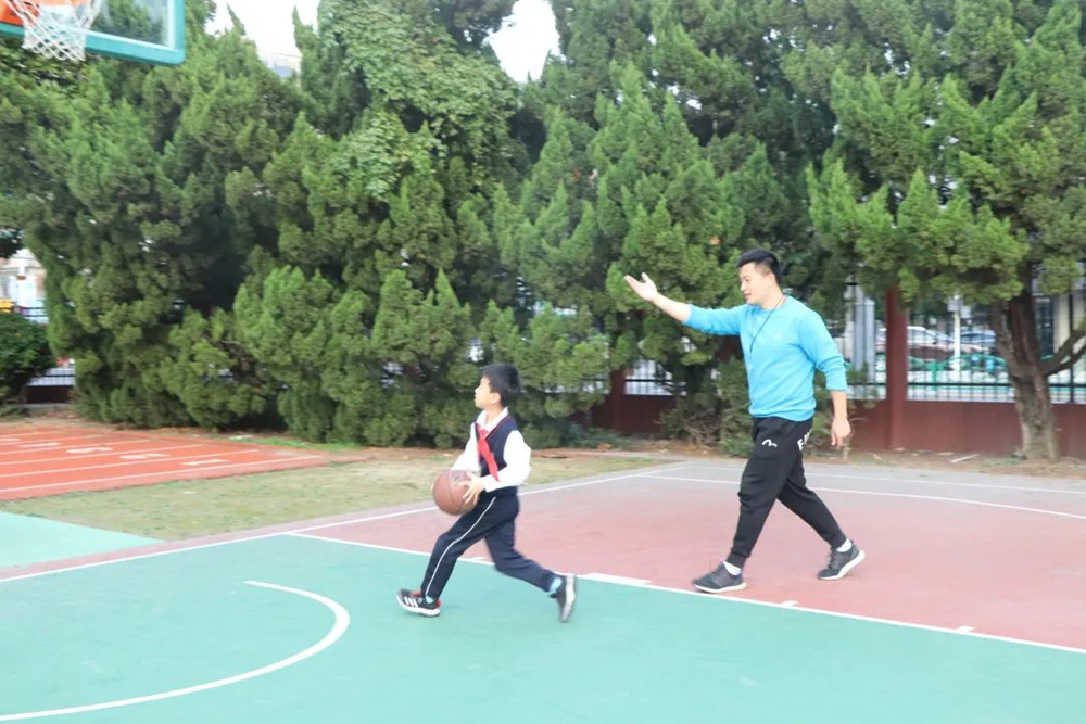 0405fb48f84a43d3883dcf3bdd3f8041.png