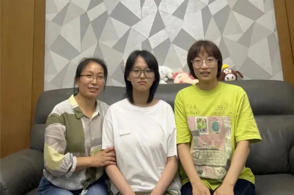 3f5c6aece98a4ba399c7b83a0348dc98.png